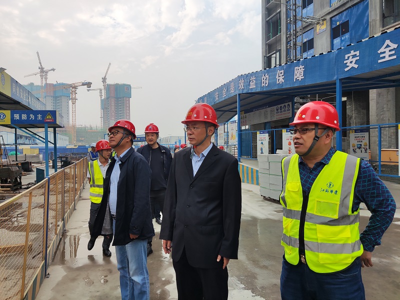 1640404086216739.jpg 20211224安全例會(huì)1.jpg