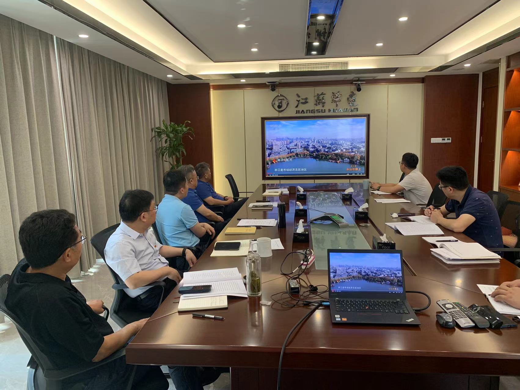 1688627744939264.jpg 9b8baadf0d2304c1e7d8bdbb451e9da.jpg